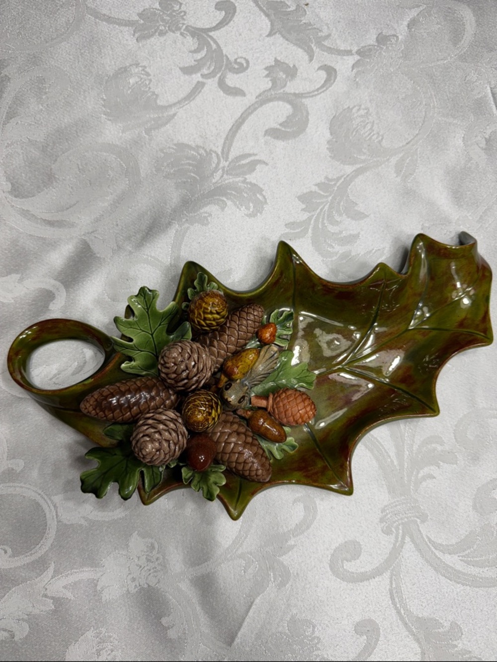 Vtg. Cowards’  Ceramics hand rafted leaf shaped nut/candy dish.
